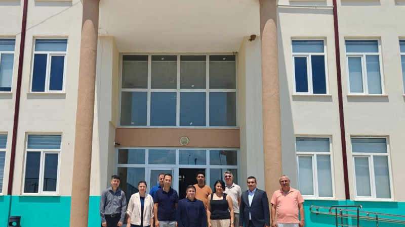 Havacılıkta Güçlü Vizyon: Rektör Oğurlu, Edremit Sivil Havacılık Yüksekokulunu Ziyaret Etti