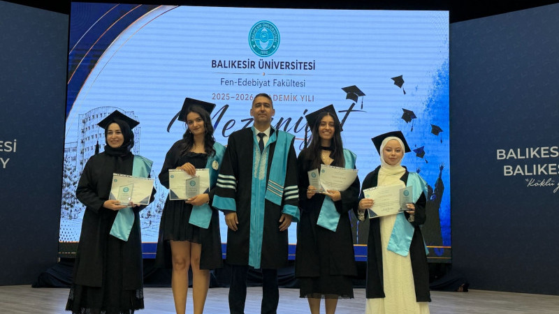 BAÜN Fen Edebiyat Fakültesinde Mezuniyet Sevinci