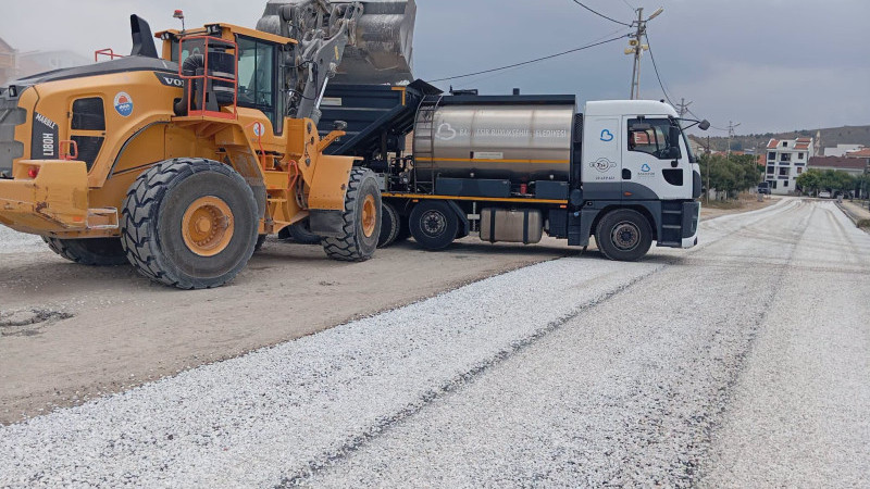 Avşa Adası Yiğitler ve Çiftlik Yolunda Soğuk Asfalt Çalışması Tamamlandı